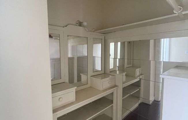 Studio, 1 bath, 450 sqft, $1,500, Unit SUN19