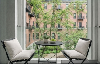 1 bed, 1.5 baths, 869 sqft, $3,600, Unit 201