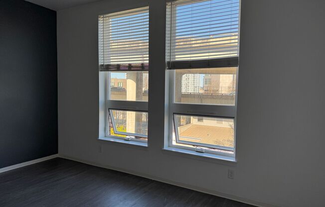 Studio, 1 bath, 317 sqft, $1,025, Unit 415