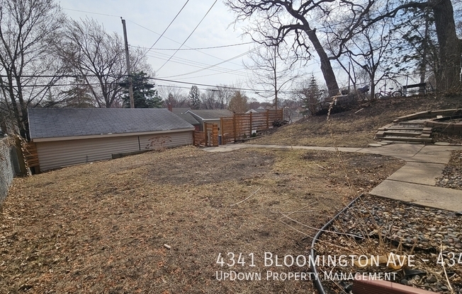 4341 BLOOMINGTON AVE