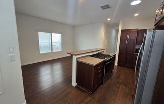 3 beds, 2 baths, $3,195