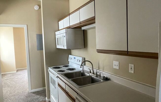 1 bed, 1 bath, 535 sqft, $895, Unit 801