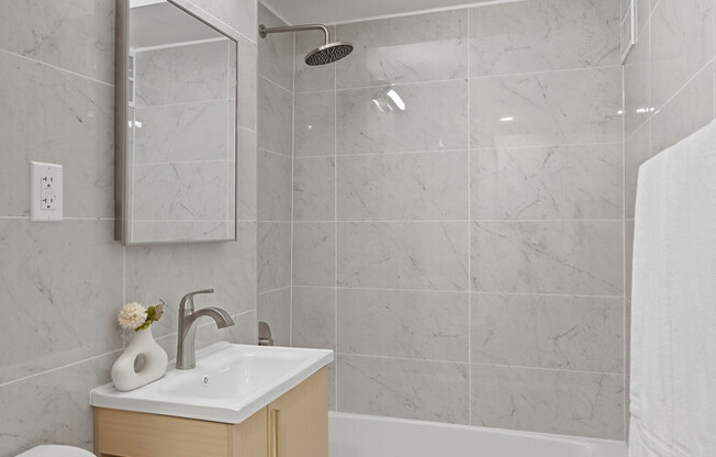 Studio, 1 bath, $4,200, Unit 8B