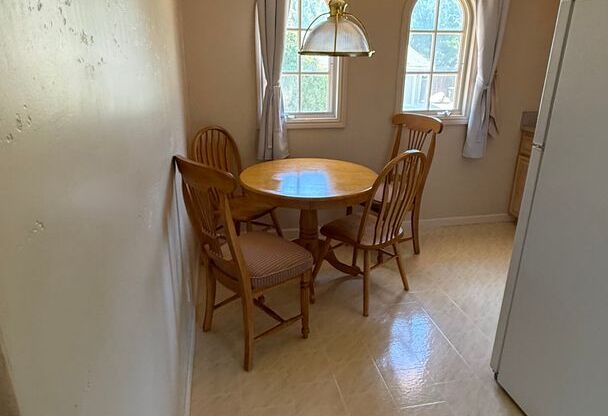 1035a Deanna Drive, Furnished 1bd in a Fantastic Location