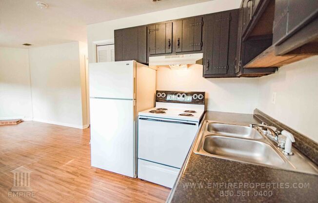 2 beds, 1 bath, 624 sqft, $950, Unit 1