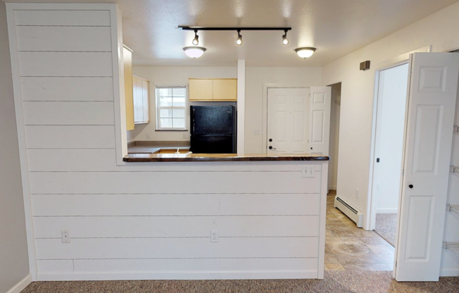 2 beds, 1 bath, 840 sqft, $1,525