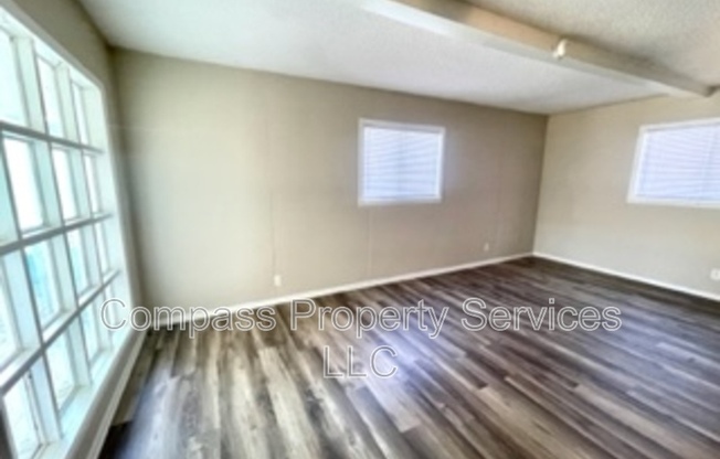 3 beds, 1 bath, 1,612 sqft, $1,550