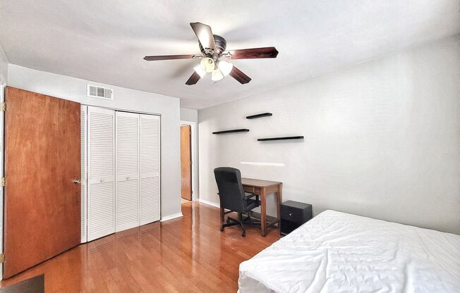 2 beds, 2 baths, $1,600, Unit Unit #802