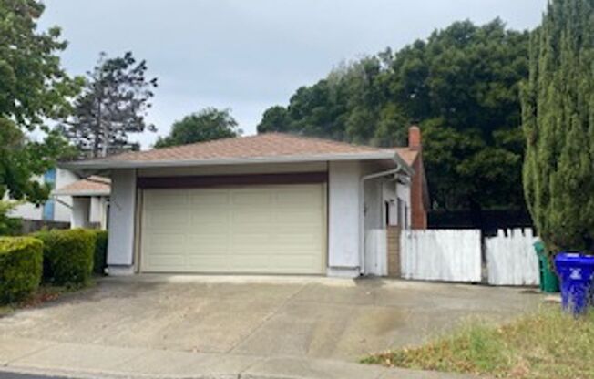 2152 Blue Jay Cir., Pinole, CA 94564