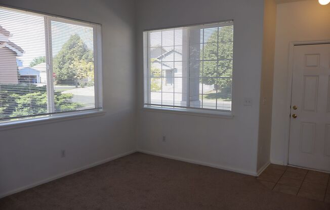 Beautiful 3 Bedroom Home in North Fort Collins