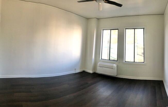 2 beds, 1 bath, 960 sqft, $2,500, Unit Unit 302