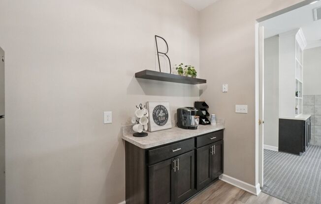 1 bed, 1 bath, 760 sqft, $1,180, Unit H114