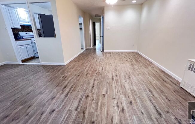 2070 E 55 ST