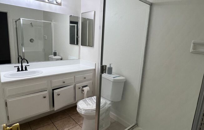 Whittier 2 bedrooms 2 bathrooms