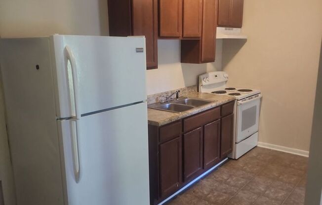 1 bed, 1 bath, 600 sqft, $1,100