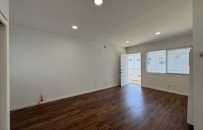 235 &amp; 237 W. Tujunga Ave.