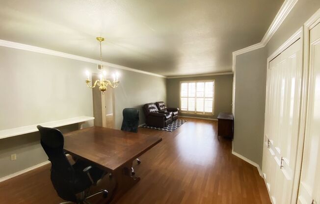 2 BD/1.5 BATH MOVE IN NOVEMBER MINUTES FROM MCNAY ART MUSEUM!