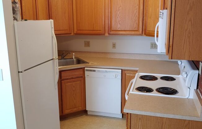 2 beds, 1 bath, 672 sqft, $930, Unit 1219-10