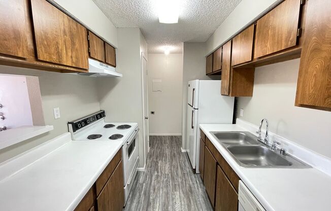 1 bed, 1 bath, 670 sqft, $805, Unit 316