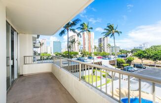 Contessa Condo 304 / 2b2b1pkg Ready to Move In!