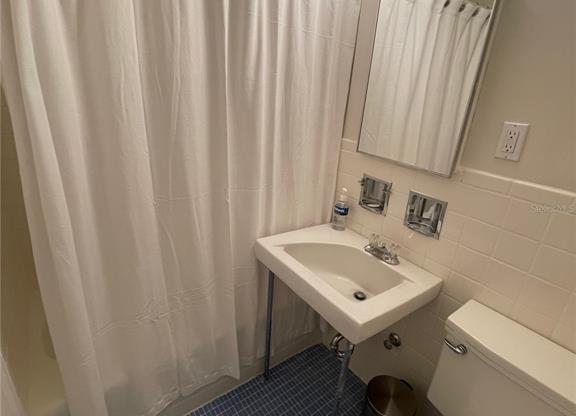 Studio, 1 bath, 400 sqft, $2,950, Unit 9G