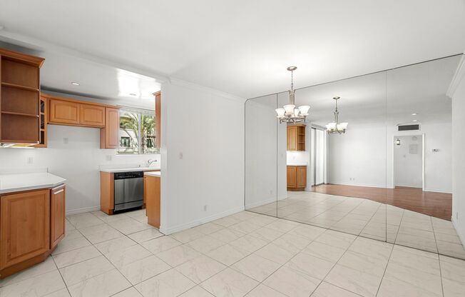 1 bed, 1 bath, 1,208 sqft, $3,095