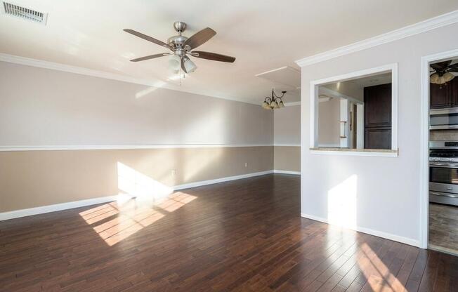58 E STROUD AVE