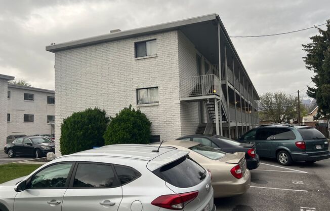 Newly Renovated One Bedroom One Bath Near BYU