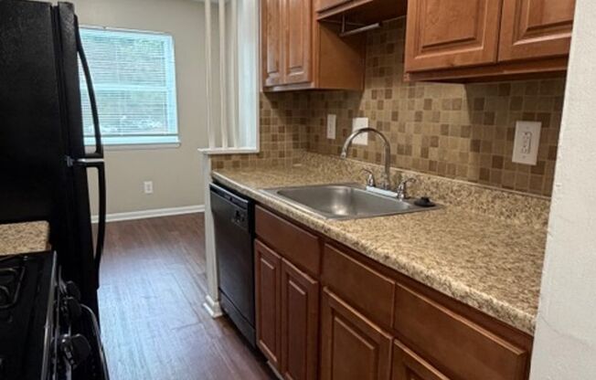 2 beds, 1 bath, 800 sqft, $1,135, Unit 7101M