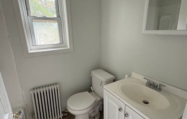 Studio, 1 bath, 565 sqft, $795, Unit 824-15