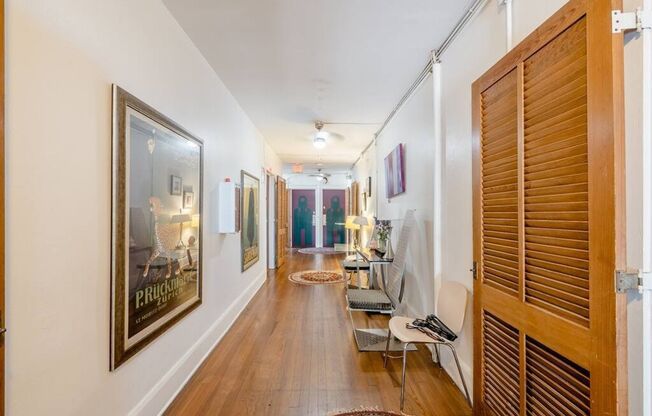 Chic, Vintage, and Charming Urban Downtown Sarasota Apartments