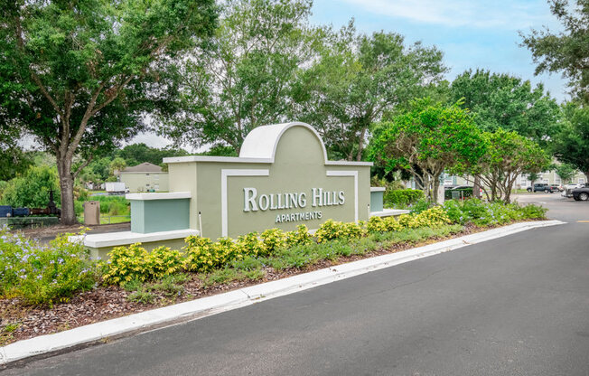 Monument sign at property entrance_Rolling Hills