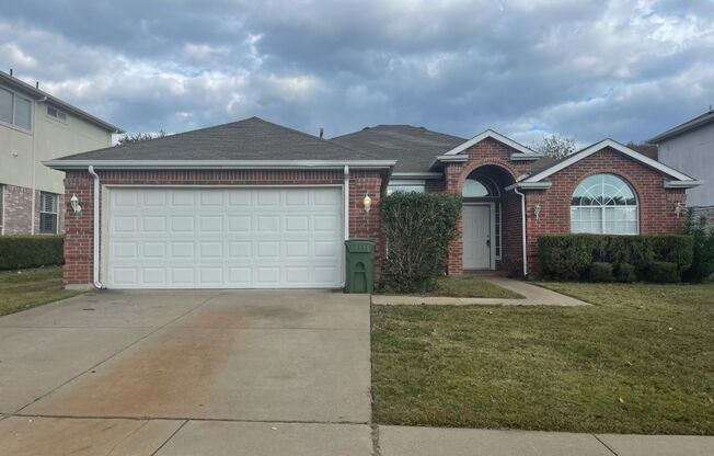 7709 Amsterdam Ln Arlington TX 76002