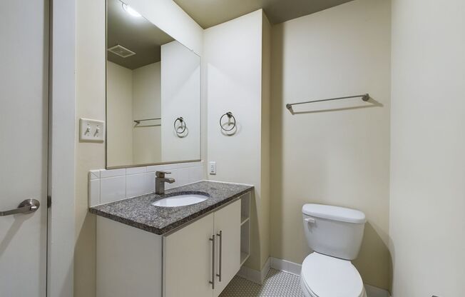 2 beds, 2 baths, 955 sqft, $1,550, Unit 324