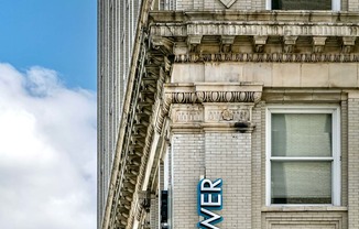 Orpheum Tower Apartments in Omaha, NE
