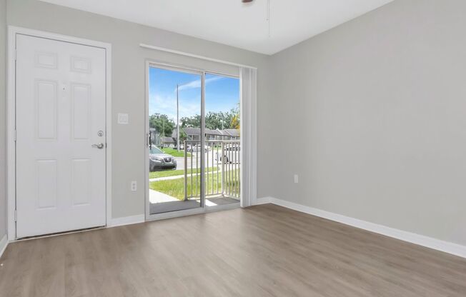 Updated Ground Floor 1BR - Move in Incentives Available