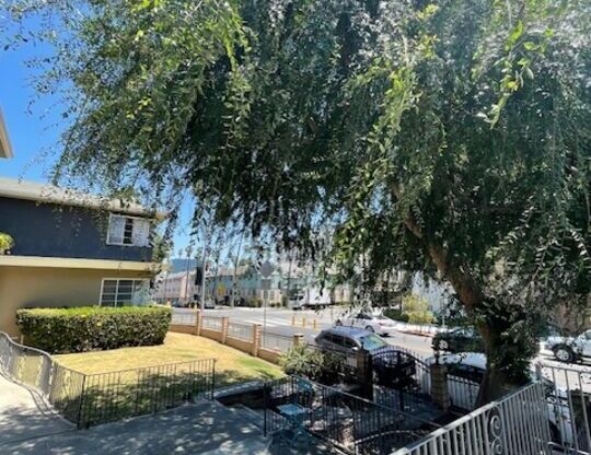 1 bed, 1 bath, 687 sqft, $2,050, Unit 3