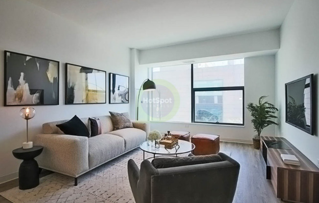 803 W VAN BUREN