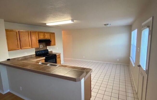 4 beds, 2.5 baths, $1,795