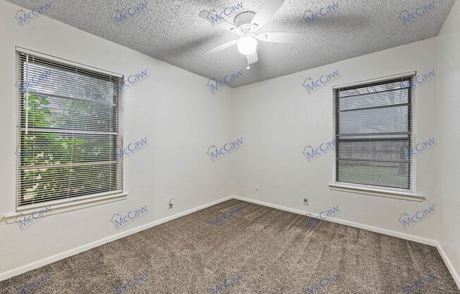3 beds, 1.5 baths, 1,216 sqft, $1,690
