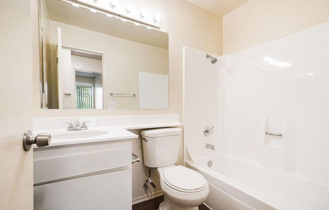 1 bed, 1 bath, 800 sqft, $2,250, Unit 217