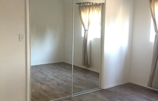 15759 Vanowen Street