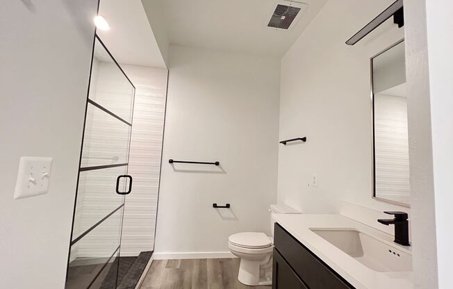 1 bed, 1 bath, 545 sqft, $1,560, Unit 212