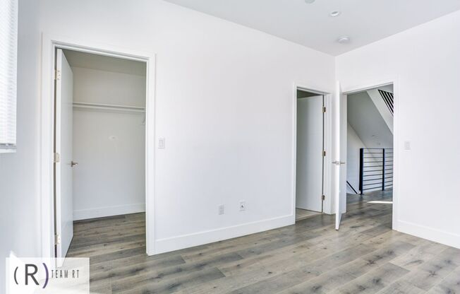 3 beds, 3 baths, 1,565 sqft, $3,600, Unit 11639 1/2 Burbank Blvd