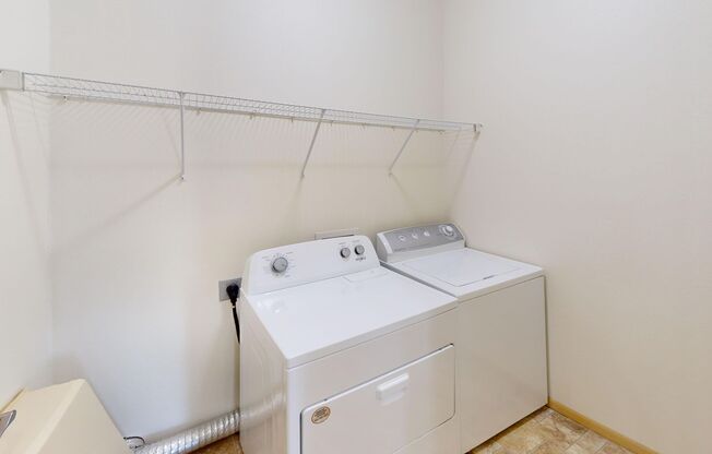 3 beds, 2 baths, 1,500 sqft, $1,495, Unit 4685-301
