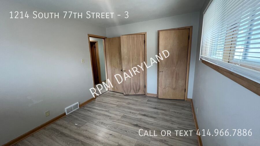1214 S 77 ST