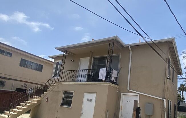 3 beds, 1 bath, 900 sqft, $3,500, Unit 4025