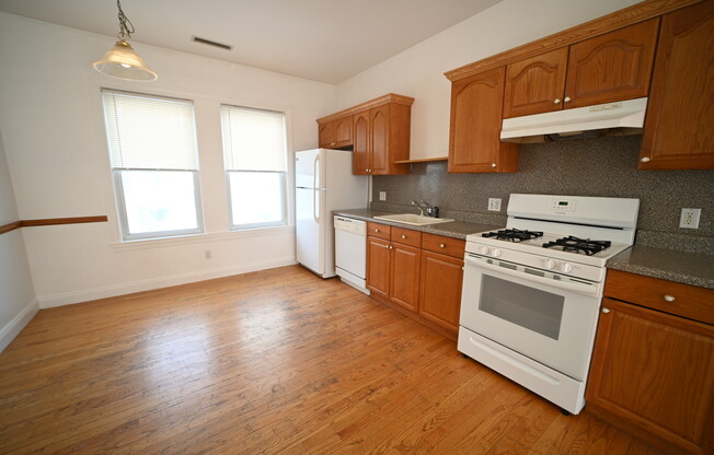 44 Champney St Apt 2