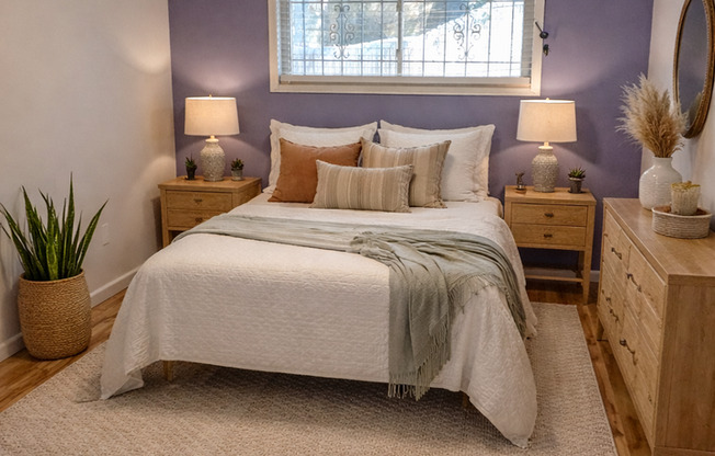 Great 2 bedroom single level townhome in quiet neighborhood