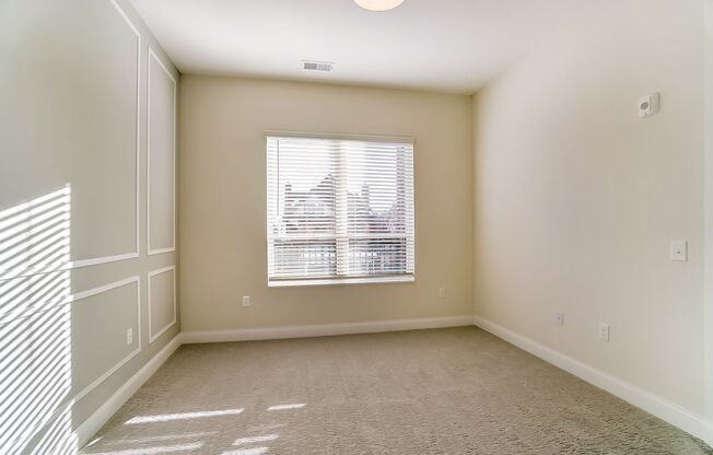 1 bed, 1 bath, 724 sqft, $1,540, Unit 216